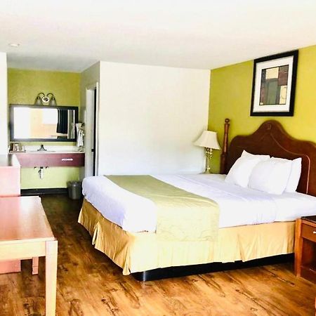 Oyo Hotel Richmond Hill Savannah Area I-95 Ngoại thất bức ảnh