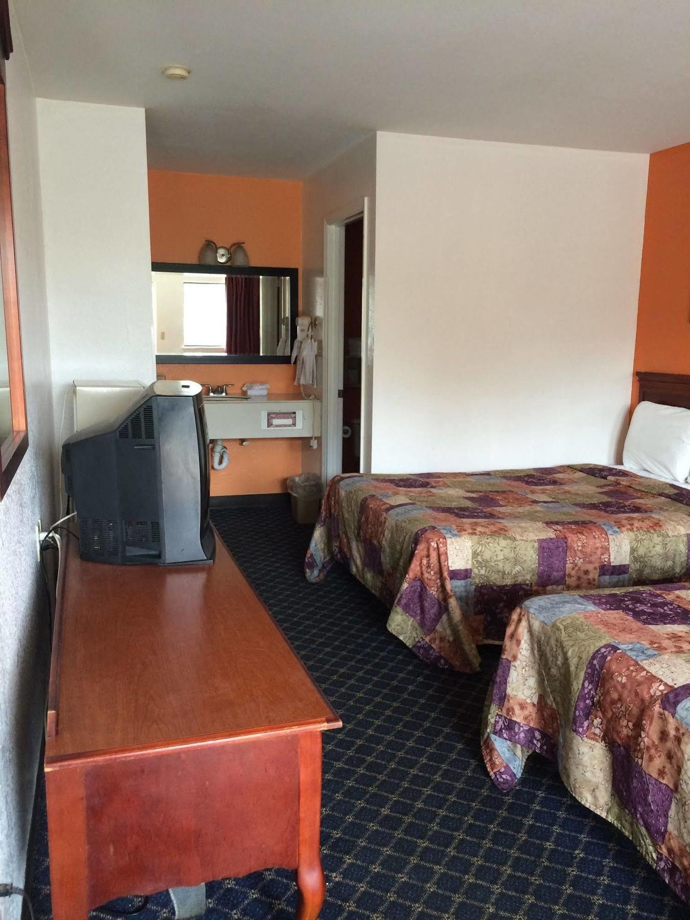 Oyo Hotel Richmond Hill Savannah Area I-95 Ngoại thất bức ảnh
