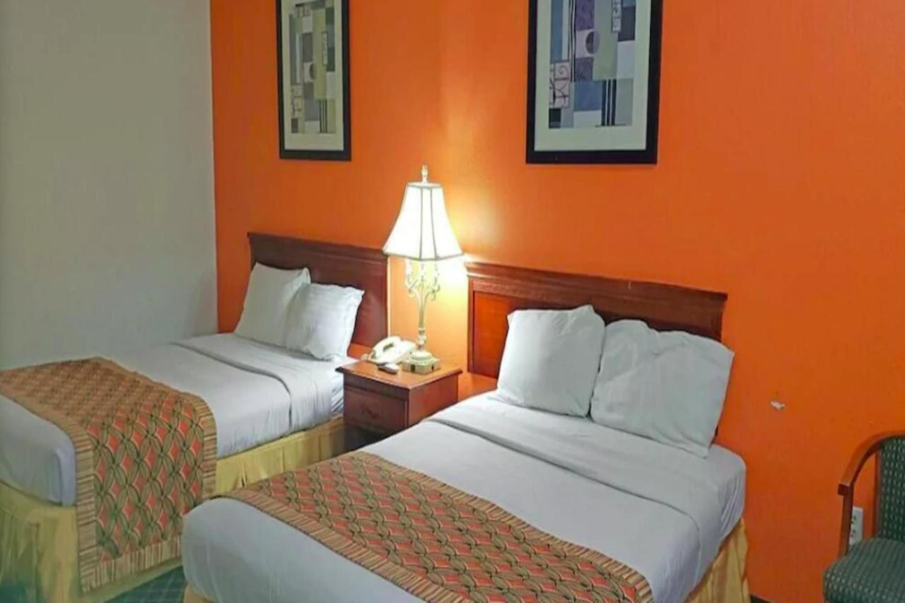 Oyo Hotel Richmond Hill Savannah Area I-95 Ngoại thất bức ảnh
